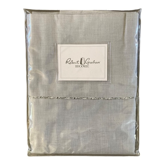 NWT Robert Graham Home Brushed Italian Percale Queen Standard Pillowcase (2) - Picture 2 of 7